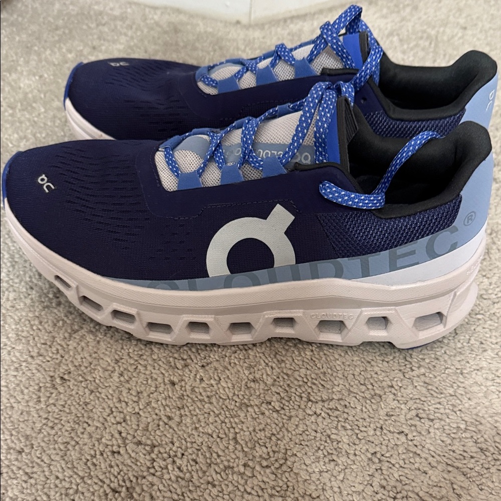 On Cloud Running Navy Sneakers